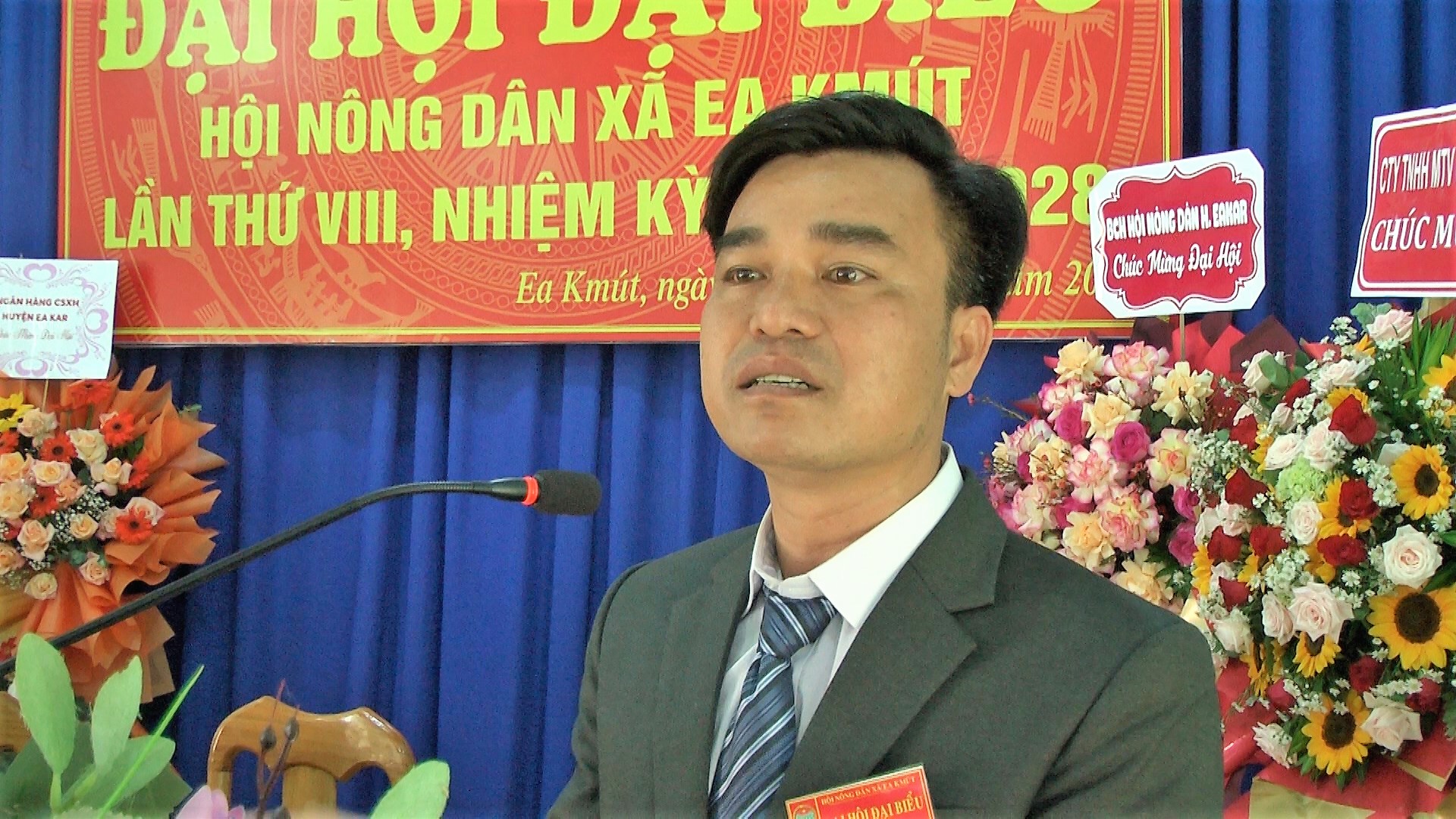 Đại hội nông dân xã EaK mút.00_01_26_00.Still005